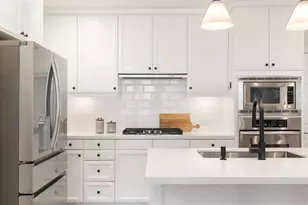 2124 Historic Decatur Rd, San Diego, CA 92106 - Photo 10