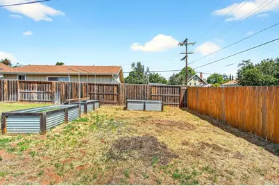 211 W 9th Ave, Escondido, CA 92025 - Photo 14