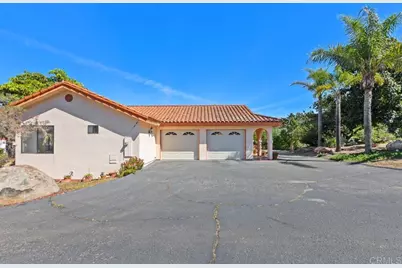 2394 Vista Grande, Vista, CA 92084 - Photo 4