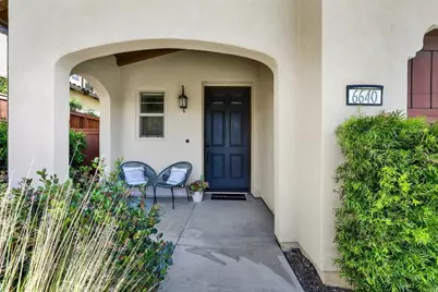 6640 Hollyleaf Court, Carlsbad, CA 92011 - Photo 2