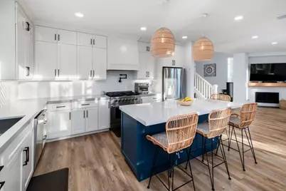 6443 Amethyst Way, Carlsbad, CA 92011 - Photo 2