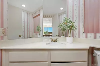 2478 Eagle Crest Ln, Vista, CA 92081 - Photo 10