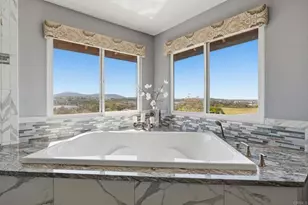 2525 Dundee Way, Vista, CA 92081 - Photo 28