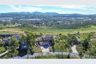 2525 Dundee Way, Vista, CA 92081 - Photo 50