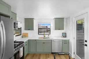 3630 Donna Dr, Carlsbad, CA 92008 - Photo 28