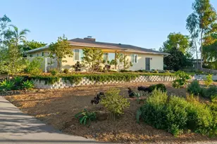 471 Palm Dr, Vista, CA 92084 - Photo 20