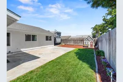 726 Fredricks Avenue, Oceanside, CA 92058 - Photo 32