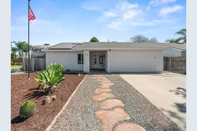 726 Fredricks Avenue, Oceanside, CA 92058 - Photo 2