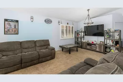 1361 S Palm Avenue, Hemet, CA 92543 - Photo 2