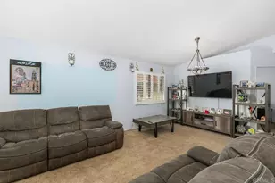 1361 S Palm Ave, Hemet, CA 92543 - Photo 2