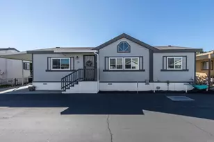 211 N Citrus Ave, Escondido, CA 92027 - Photo 1