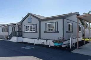 211 N Citrus Ave, Escondido, CA 92027 - Photo 2