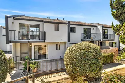 7321 Alicante #A, Carlsbad, CA 92009 - Photo 2