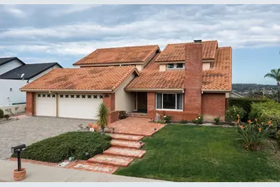 2120 Pintoresco Ct., Carlsbad, CA 92009 - Photo 2