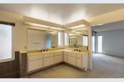 2120 Pintoresco Ct., Carlsbad, CA 92009 - Photo 16