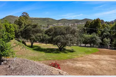 2353 Buena Creek Trail, Vista, CA 92084 - Photo 10