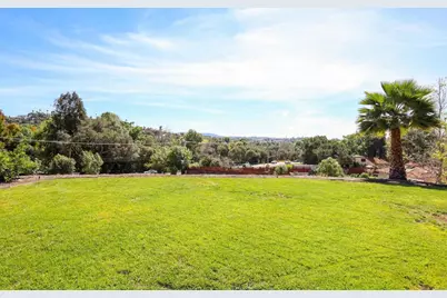 2353 Buena Creek Trail, Vista, CA 92084 - Photo 6