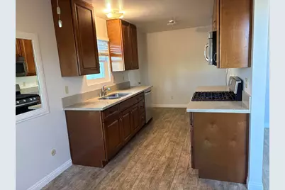 3901 San Lorenzo Ct, Oceanside, CA 92057 - Photo 14