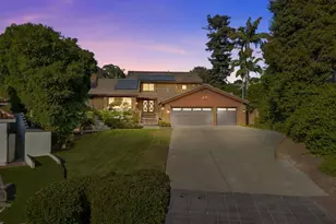 20 Lake Helix Dr, La Mesa, CA 91941 - Photo 2