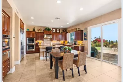 7090 Corintia Street, Carlsbad, CA 92009 - Photo 8