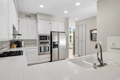 4747 Bryce Circle, Carlsbad, CA 92008 - Photo 18