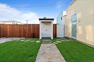 1615 Ocean Front St, San Diego, CA 92107 - Photo 48