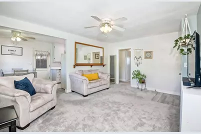 520 Starling Drive, Vista, CA 92083 - Photo 2