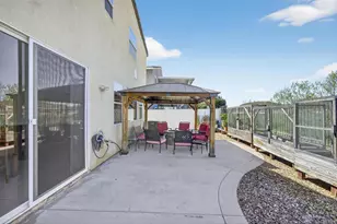 32492 Safflower St, Winchester, CA 92596 - Photo 14