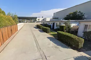 321 331 Roanoke Rd, El Cajon, CA 92020 - Photo 2