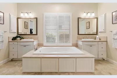 7062 Crystalline Dr, Carlsbad, CA 92011 - Photo 30