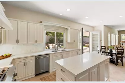 7062 Crystalline Dr, Carlsbad, CA 92011 - Photo 24