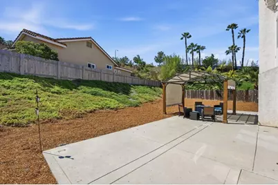 1247 Sunglow, Oceanside, CA 92057 - Photo 8