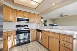 1465 Genoa Dr, Vista, CA 92081 - Photo 12