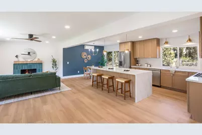 3810 Sierra Morena Ave, Carlsbad, CA 92010 - Photo 4