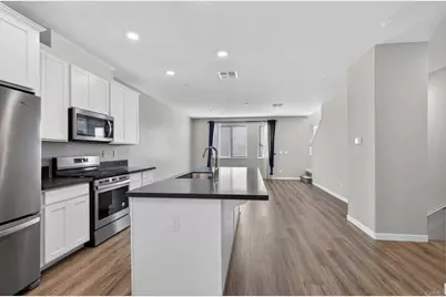 2561 Natomas Crossing, Sacramento, CA 95834 - Photo 6