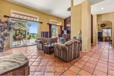 1147 Sea Larke Drive, Fallbrook, CA 92028 - Photo 8