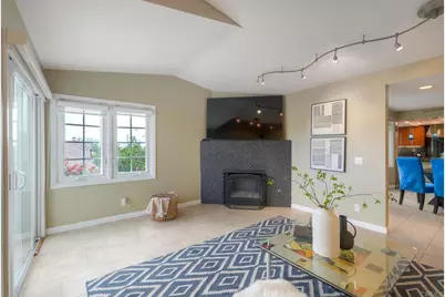 2132 S. Coast Hwy, Oceanside, CA 92054 - Photo 18