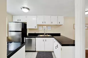 2383 Altisma Way, Carlsbad, CA 92009 - Photo 4