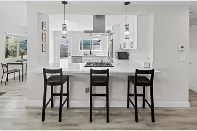 527 Mynah Place, Vista, CA 92083 - Photo 10