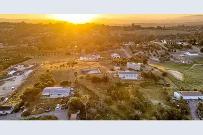 4010 Calle De Sueno, Fallbrook, CA 92028 - Photo 38