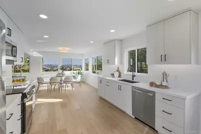 557 Canyon Drive, Solana Beach, CA 92075 - Photo 16