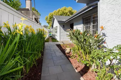 1554 Via Brisa Del Lago, San Marcos, CA 92078 - Photo 2