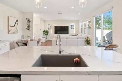 27776 Heritage Ln, Valley Center, CA 92082 - Photo 16