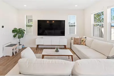 27776 Heritage Ln, Valley Center, CA 92082 - Photo 8