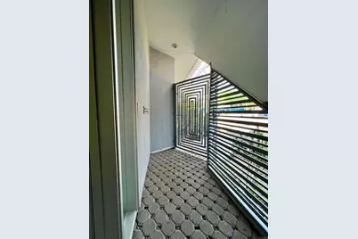 2851 N Buzz Ct, Los Angeles, CA 90039 - Photo 20