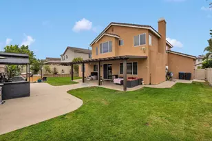 17866 Robusta Dr, Riverside, CA 92503 - Photo 48