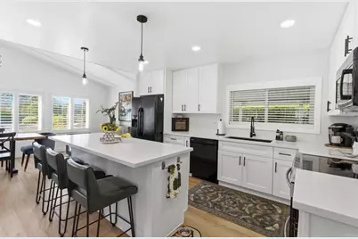 8975 Lawrence Welk Drive #285, Escondido, CA 92026 - Photo 12