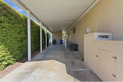 8975 Lawrence Welk Drive #285, Escondido, CA 92026 - Photo 10