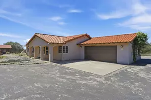 26940 Paradise Meadow Ln, Valley Center, CA 92082 - Photo 2