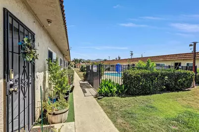 2012 E Mission Avenue #6, Escondido, CA 92027 - Photo 22